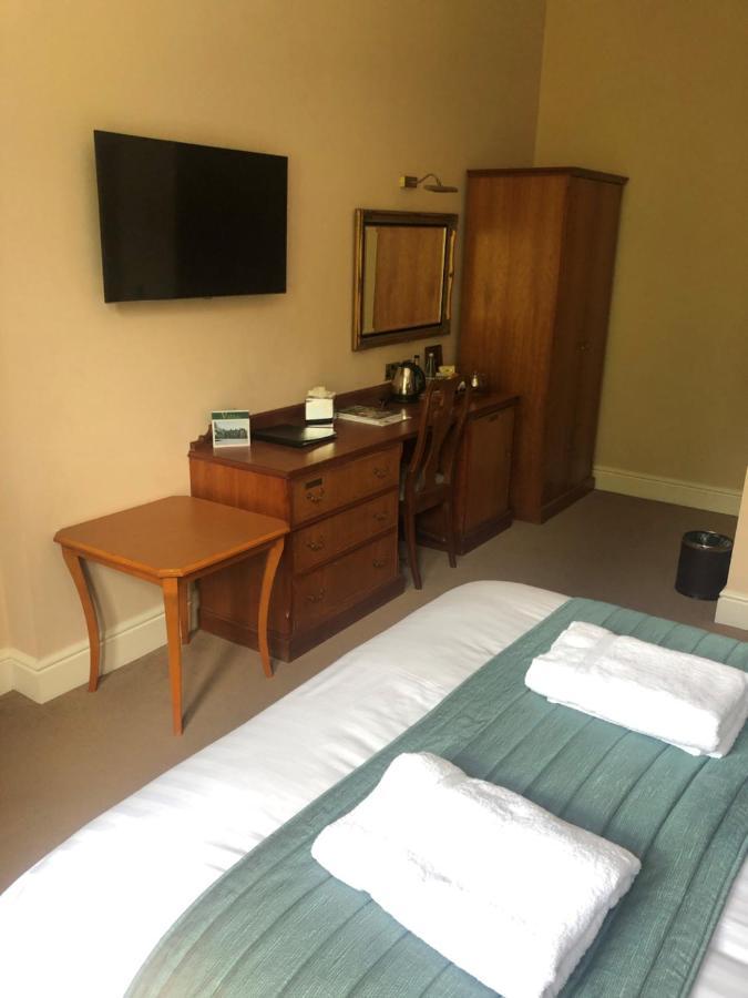 The 4* Levens