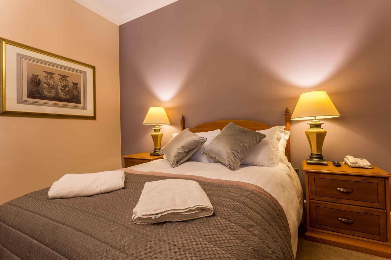 The 4* Levens